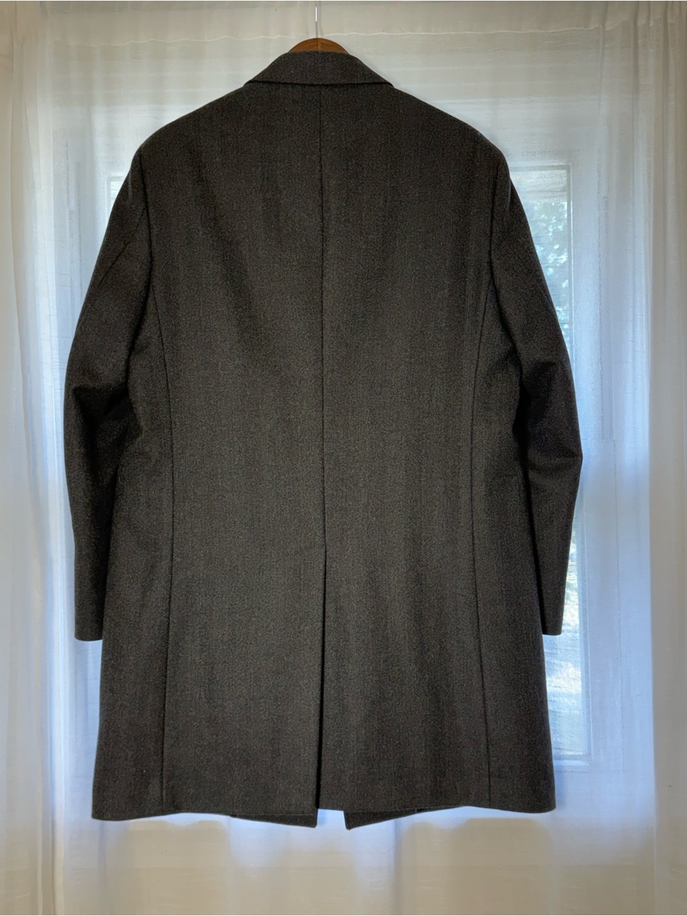 Brooks Brothers Dark Gray Wide Herringbone 100% Italian Wool Blend Overcoat- 44R - Picture 5 of 15